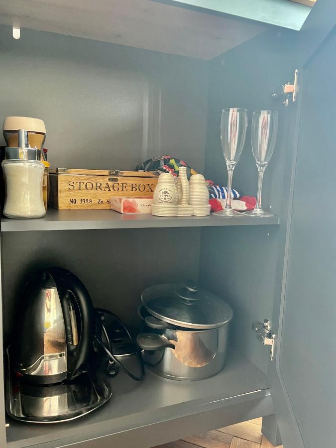 Monstera I Apartman Kolín Kültér fotó