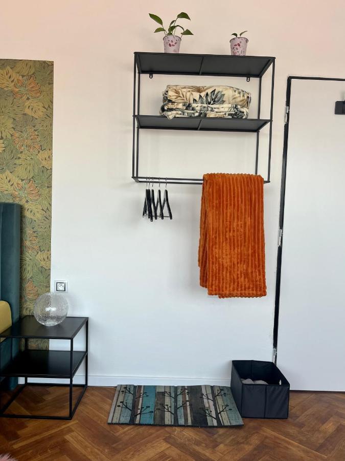 Monstera I Apartman Kolín Kültér fotó