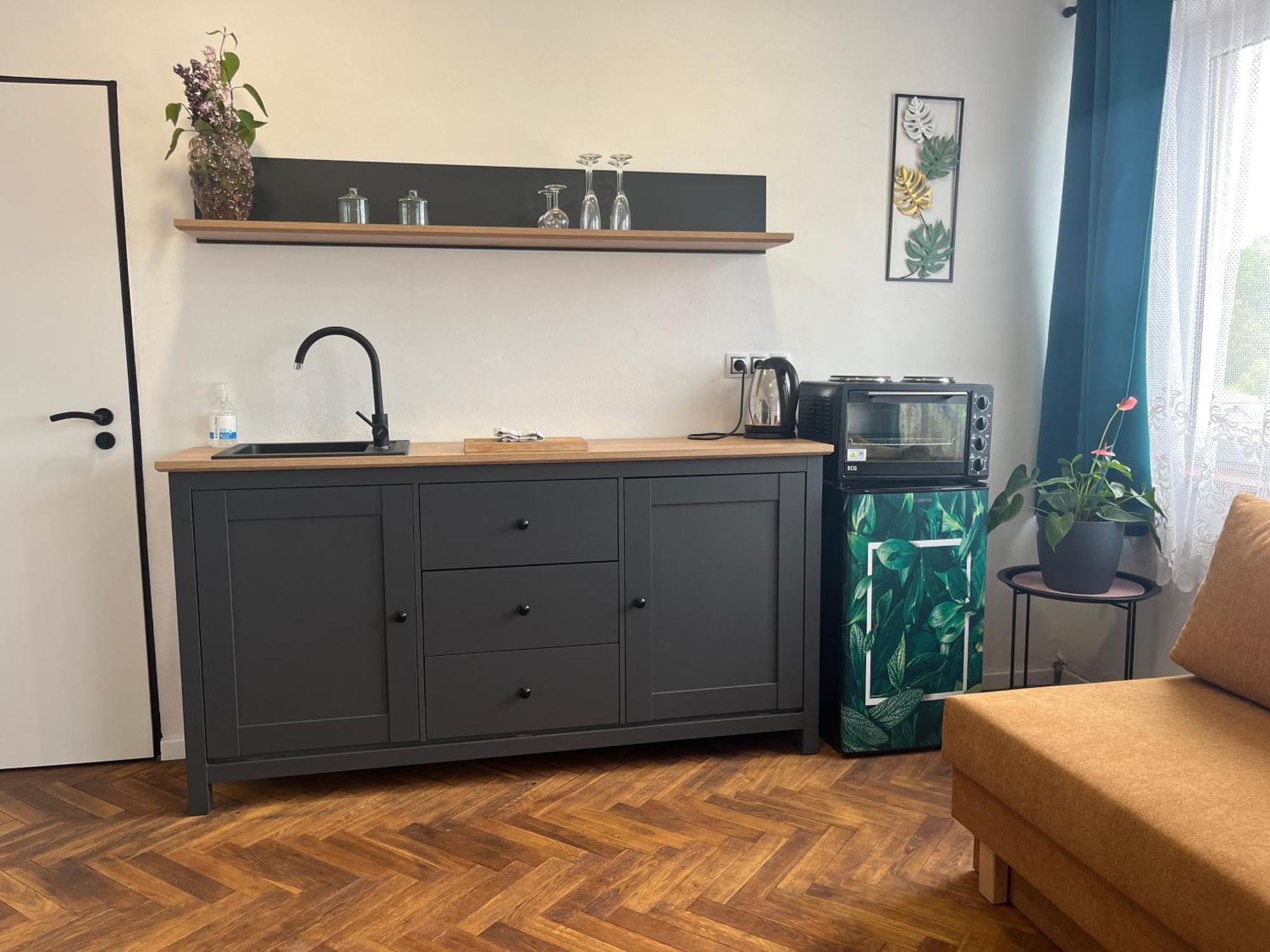 Monstera I Apartman Kolín Kültér fotó